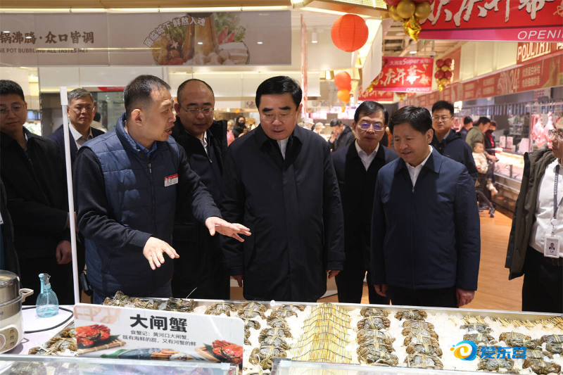 满慎刚调研并看望慰问一线干部职工